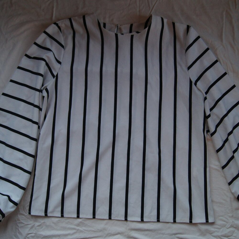 Shein large white and black striped top